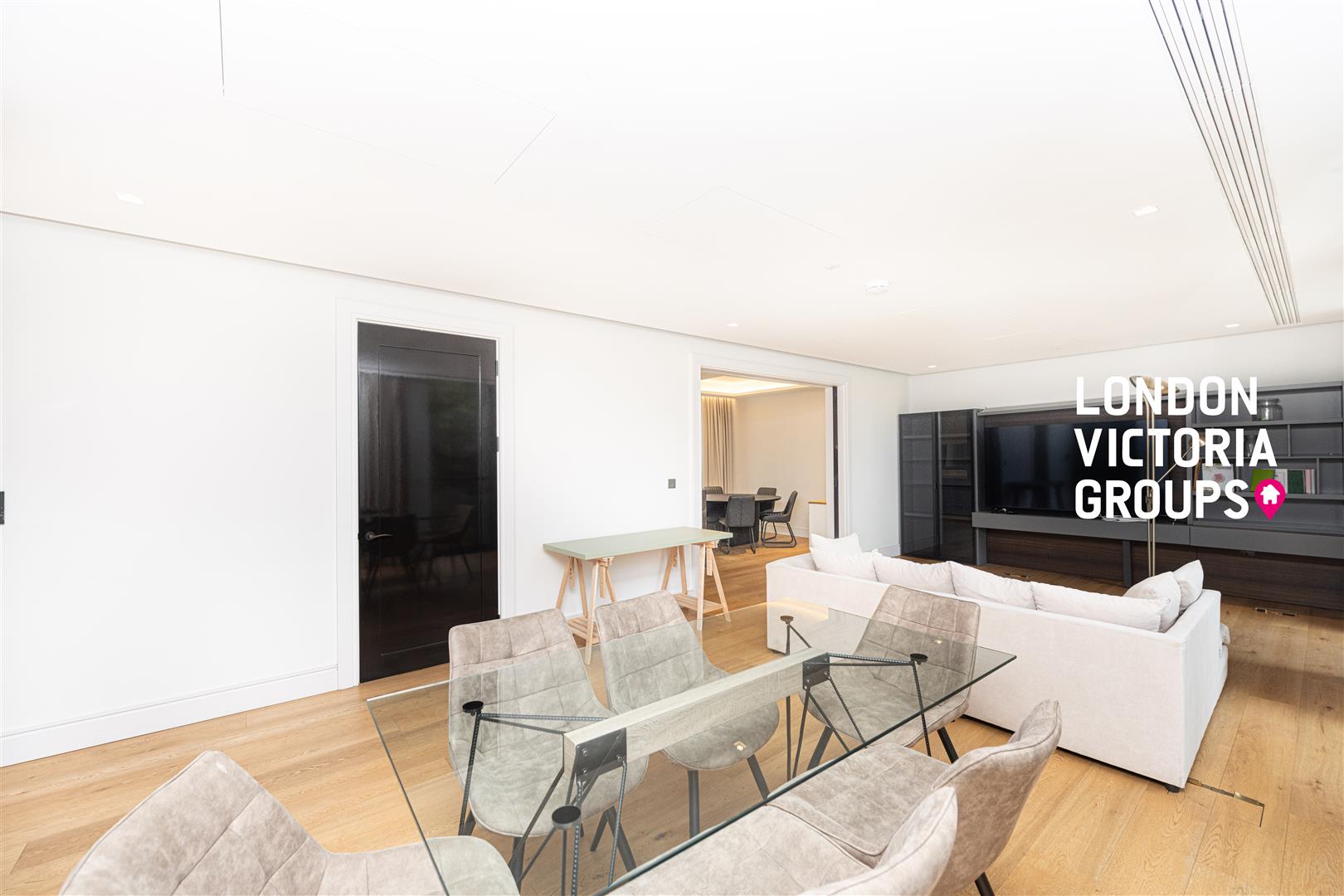 5 Belvedere Road, LONDON